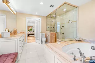 37 Hemlock Rd, Livingston, NJ 07039 - Photo 24