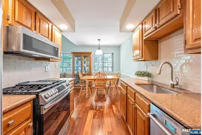 3202 Stowe Lane, Mahwah, NJ 07430 - Photo 14