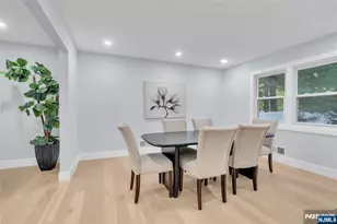 76 Point View Pkwy, Wayne, NJ 07470 - Photo 10