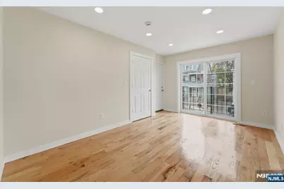271-273 Schley Street, Newark, NJ 07112 - Photo 4