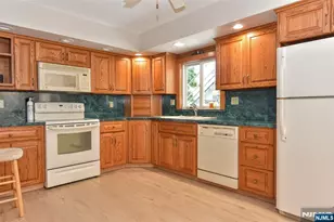 51 Charles St, Dumont, NJ 07628 - Photo 6