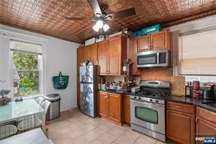 38 Prospect St, Bloomfield, NJ 07003 - Photo 8