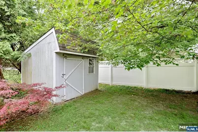 51 Palisade Avenue, Emerson, NJ 07630 - Photo 36