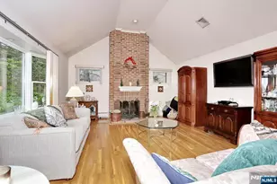 51 Palisade Ave, Emerson, NJ 07630 - Photo 6