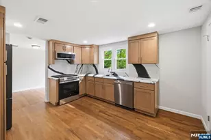 37 Roth Ave, Oakland, NJ 07417 - Photo 10