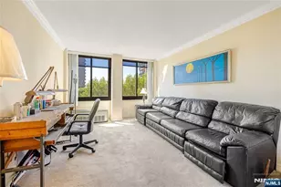 200 Winston 109, Cliffside Park, NJ 07010 - Photo 32