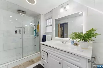 105 Daniel Avenue, Rutherford, NJ 07070 - Photo 18