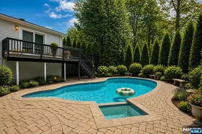 51 Chestnut Drive, Wayne, NJ 07470 - Photo 4