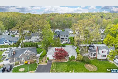 51 Chestnut Drive, Wayne, NJ 07470 - Photo 48