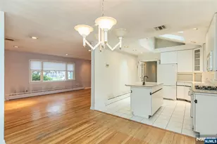 51 Chestnut Dr, Wayne, NJ 07470 - Photo 12