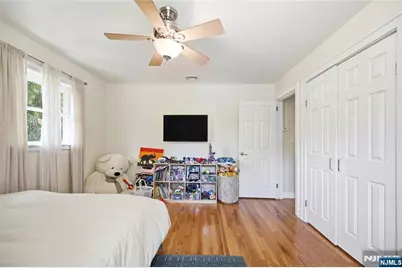 4 Ackerman Street, Waldwick, NJ 07463 - Photo 18