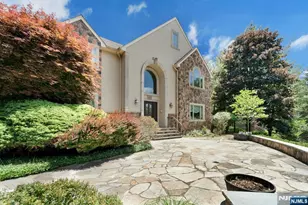 309 Skyridge Rd, Franklin Lakes, NJ 07417 - Photo 4