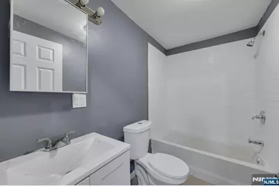 513 Sandford, Newark, NJ 07106 - Photo 14