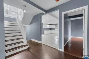 513 Sandford, Newark, NJ 07106 - Photo 8