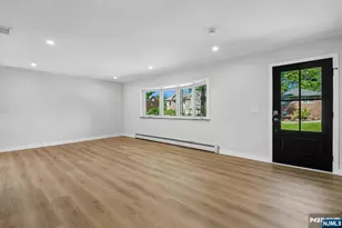 11 Raymond St, Englewood Cliffs, NJ 07632 - Photo 4