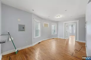 74 Hamilton St, East Orange, NJ 07017 - Photo 8