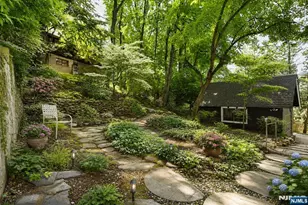 388 Allaire Ave, Leonia, NJ 07605 - Photo 42
