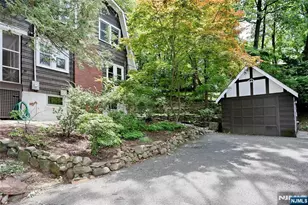 388 Allaire Ave, Leonia, NJ 07605 - Photo 36