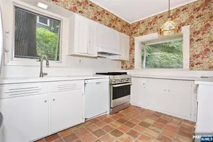 388 Allaire Ave, Leonia, NJ 07605 - Photo 14
