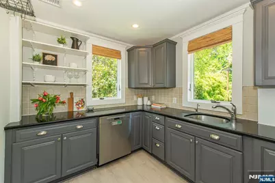 19 Carolin Road, Montclair, NJ 07043 - Photo 16