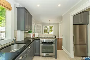 19 Carolin Rd, Montclair, NJ 07043 - Photo 18