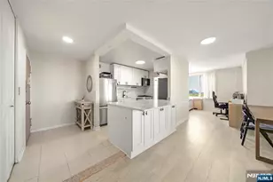 2100 Linwood Ave 21J, Fort Lee, NJ 07024 - Photo 4