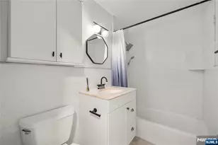 2100 Linwood Ave 21J, Fort Lee, NJ 07024 - Photo 16