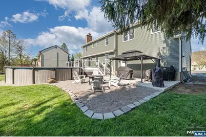 8 E Gate Drive, Vernon, NJ 07418 - Photo 2
