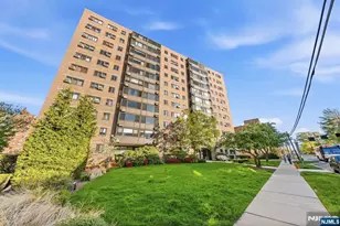 90 Prospect Ave 8C, Hackensack, NJ 07601 - Photo 24