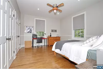 191 Hillside Avenue, Englewood, NJ 07631 - Photo 32