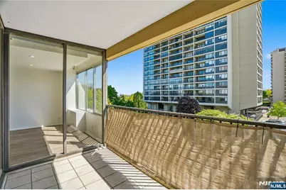 6 Horizon Road 201 #201, Fort Lee, NJ 07024 - Photo 20