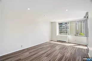 6 Horizon Road 201, Fort Lee, NJ 07024 - Photo 12