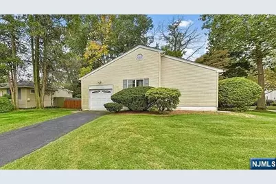 252 Valley Road, River Edge, NJ 07661 - Photo 20
