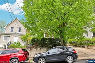 52 Preston St, Ridgefield Park, NJ 07660 - Photo 2