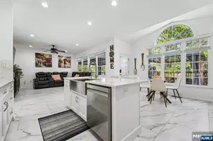 6 Diane Ct, Wayne, NJ 07470 - Photo 14
