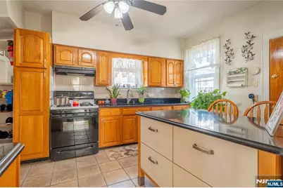 68 Richard Street, Passaic, NJ 07055 - Photo 8