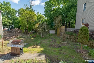68 Richard Street, Passaic, NJ 07055 - Photo 32
