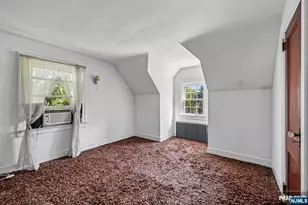 37 Nilsen Ave, Mahwah, NJ 07430 - Photo 12