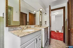 37 Nilsen Ave, Mahwah, NJ 07430 - Photo 14