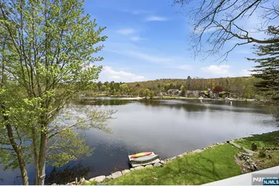 51 Goldfinch Lane, West Milford, NJ 07421 - Photo 14