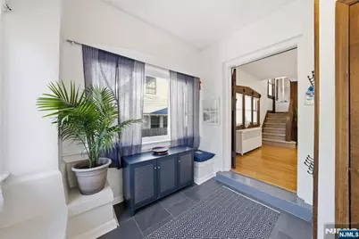 181 Highwood Avenue, Leonia, NJ 07605 - Photo 20