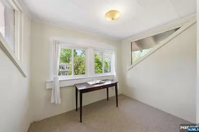 181 Highwood Avenue, Leonia, NJ 07605 - Photo 16