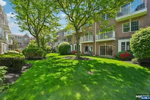 102 Abbie Ct, West New York, NJ 07093 - Photo 30