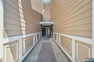 102 Abbie Ct, West New York, NJ 07093 - Photo 34