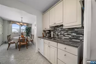 2200 N Central Road 6H, Fort Lee, NJ 07024 - Photo 10