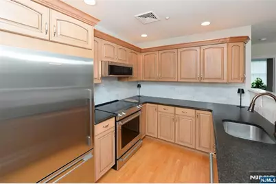 5303 Rio Vista Drive, Mahwah, NJ 07430 - Photo 4