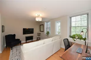 5303 Rio Vista Dr, Mahwah, NJ 07430 - Photo 6
