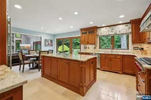469 Hartung Dr, Wyckoff Township, NJ 07481 - Photo 12