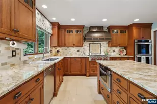 469 Hartung Dr, Wyckoff Township, NJ 07481 - Photo 18