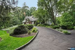 469 Hartung Dr, Wyckoff Township, NJ 07481 - Photo 4